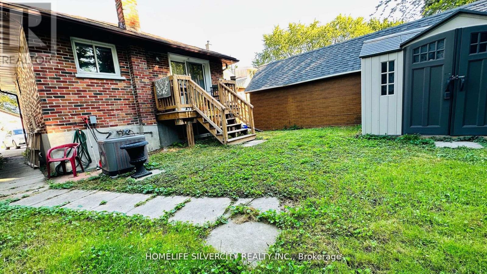 157 ELLIOTT AVE