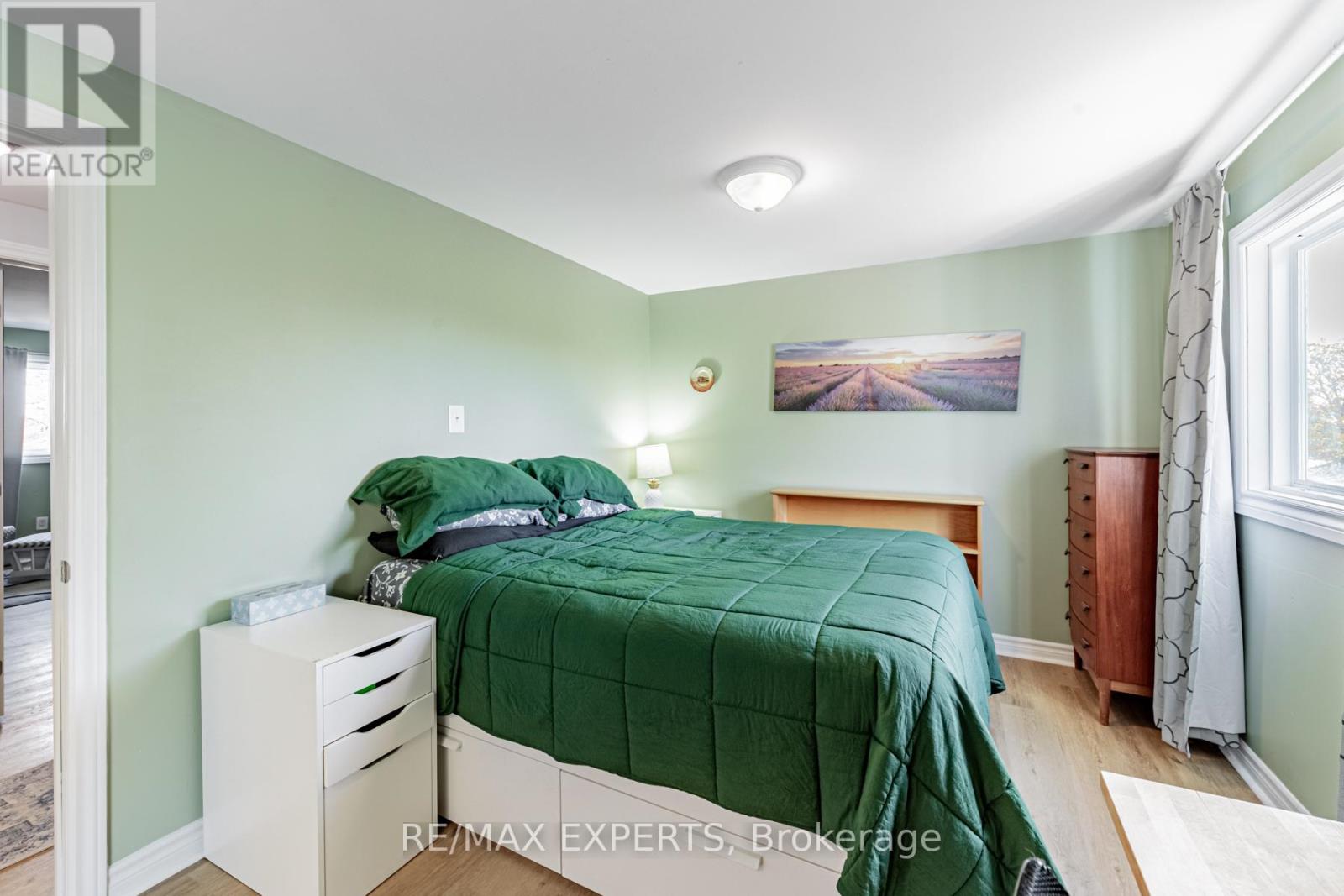 292 VANCOUVER CRES