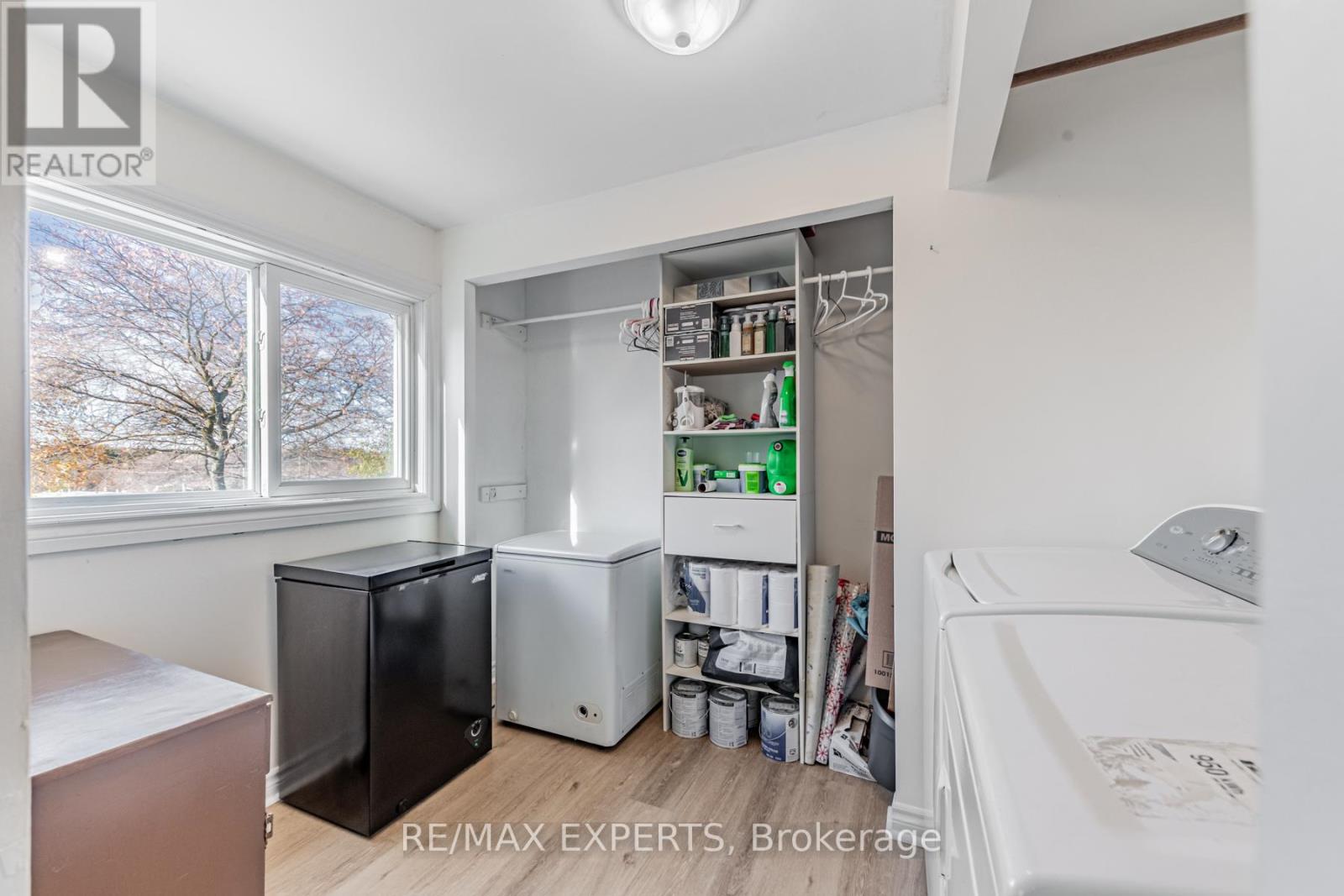 292 VANCOUVER CRES