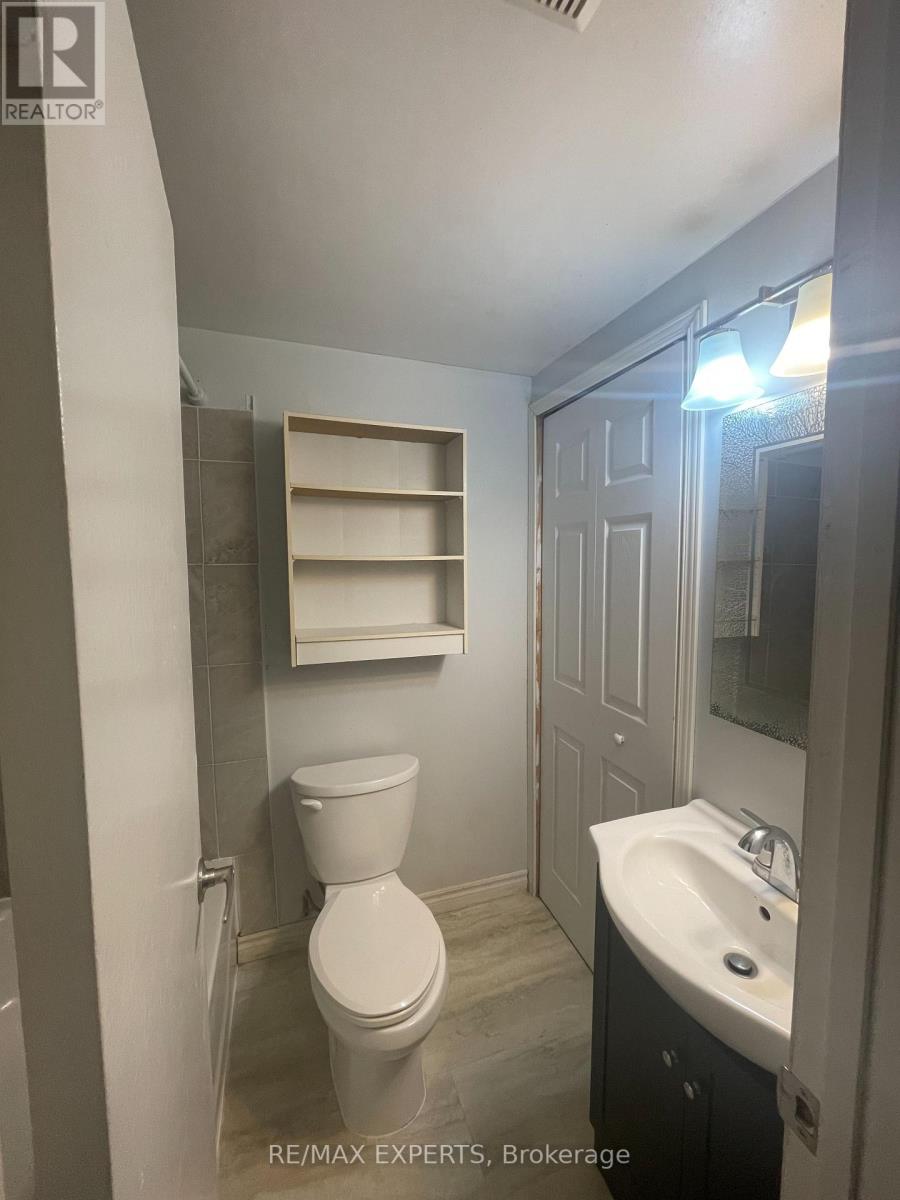 292 VANCOUVER CRES