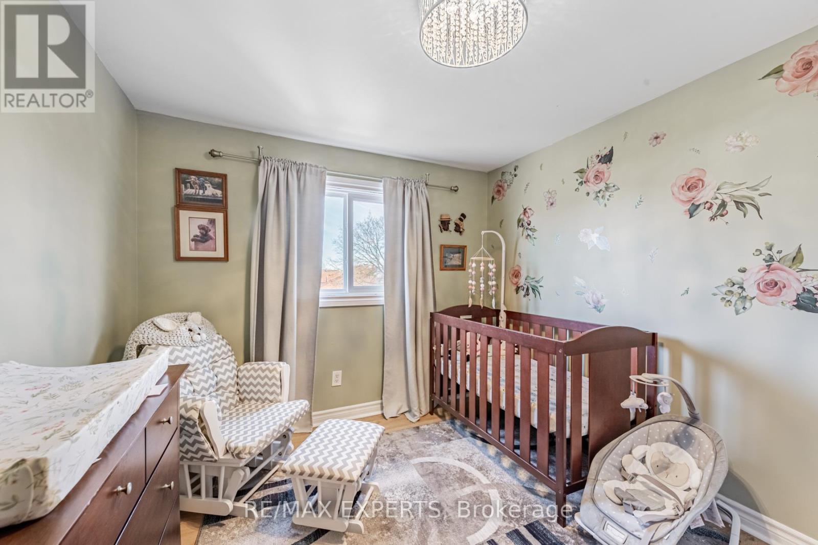 292 VANCOUVER CRES