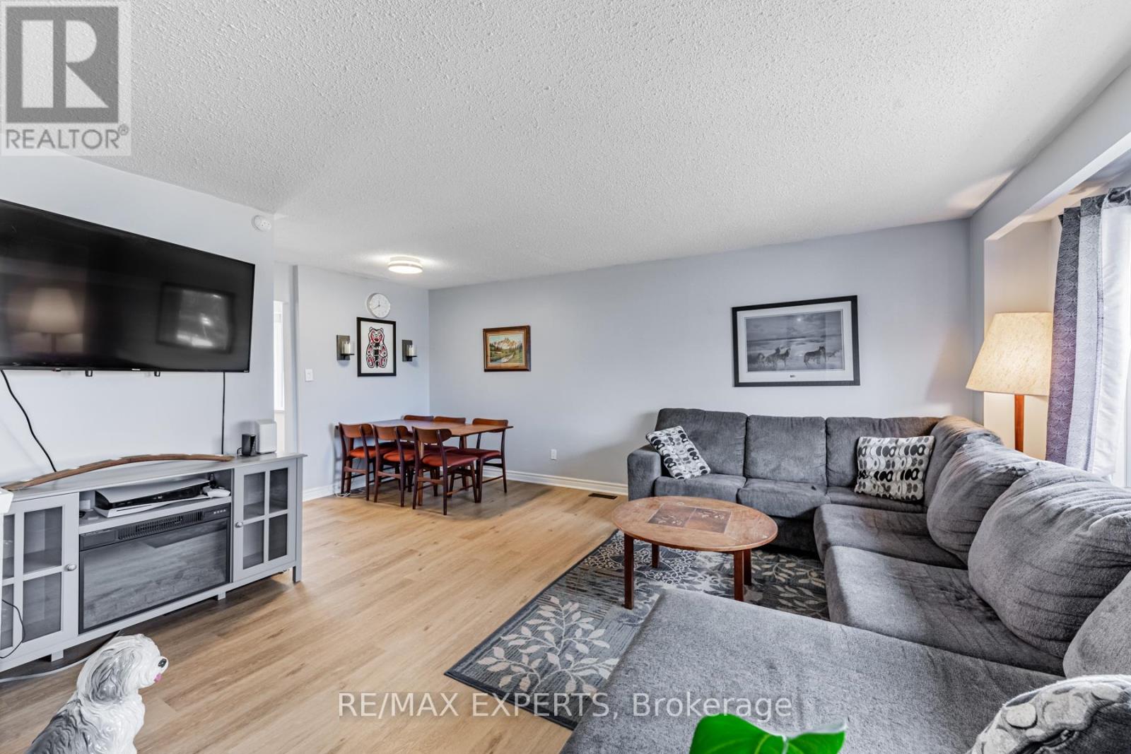 292 VANCOUVER CRES