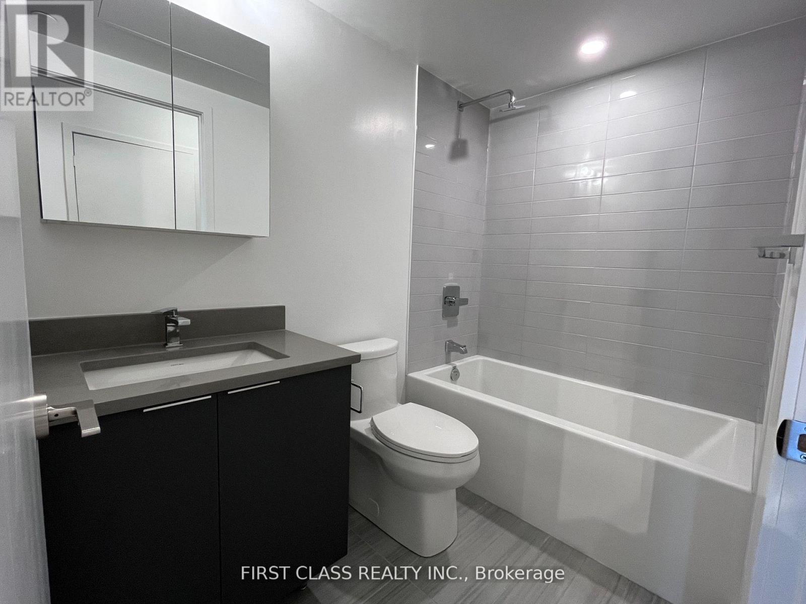 #1217 -2031 KENNEDY RD, #1217