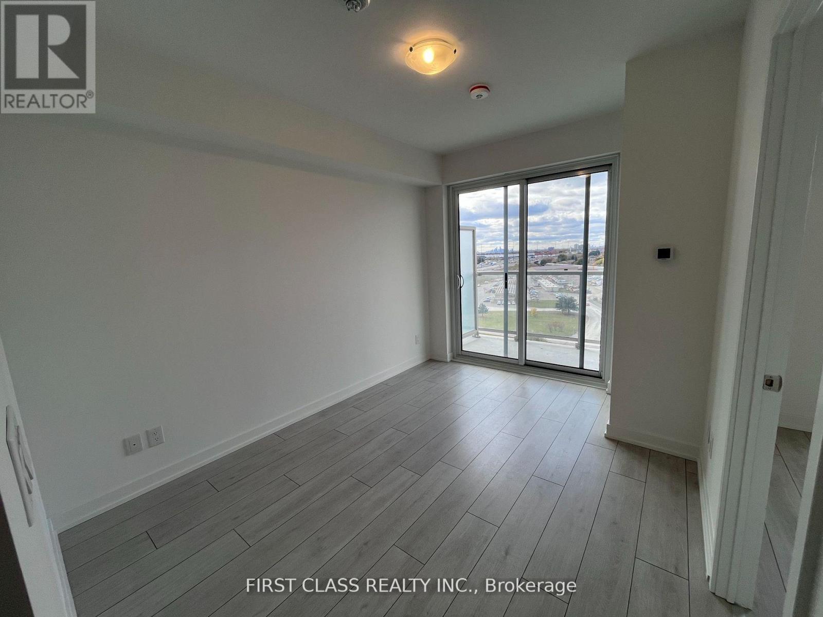 #1217 -2031 KENNEDY RD, #1217