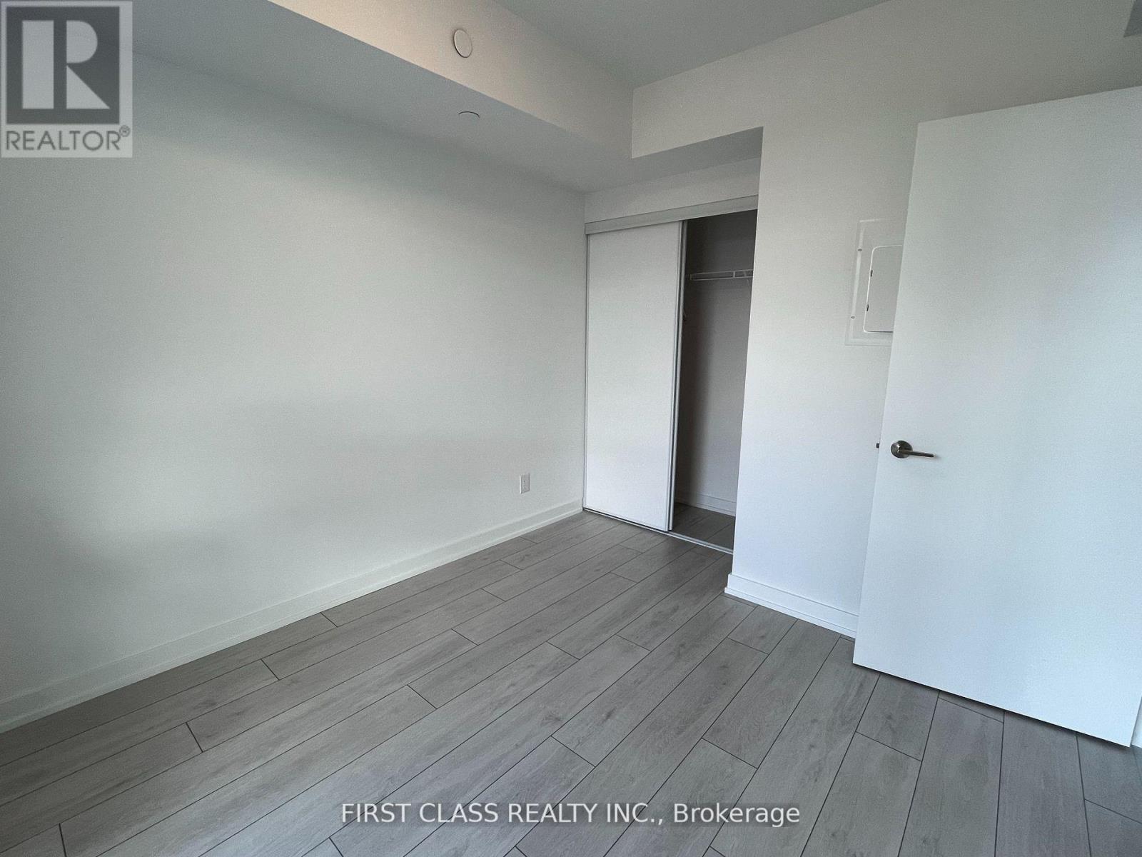 #1217 -2031 KENNEDY RD, #1217