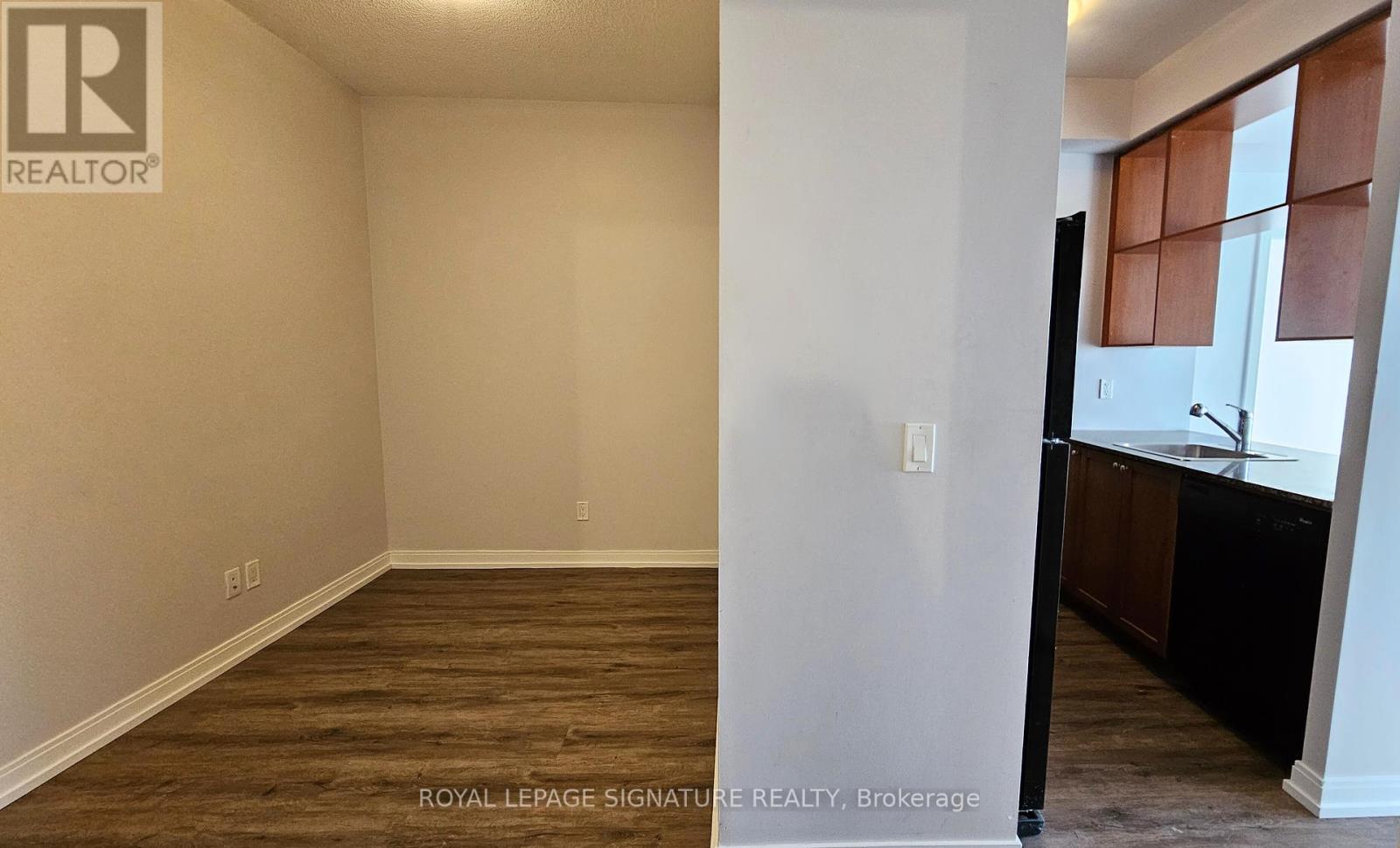 #2215 -181 VILLAGE GREEN SQ, #2215