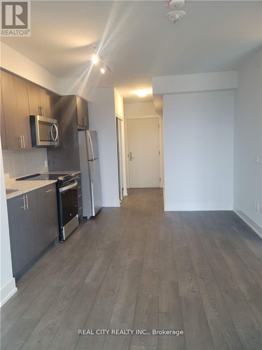 #1004 -2550 SIMCOE ST N, #1004