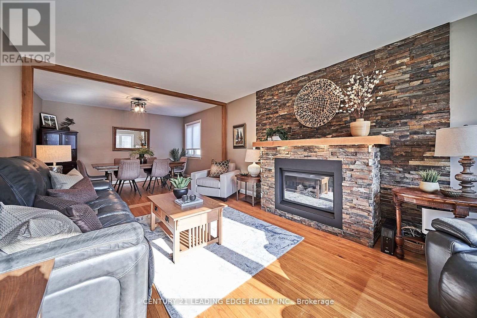 17 SCARBOROUGH HEIGHTS BLVD