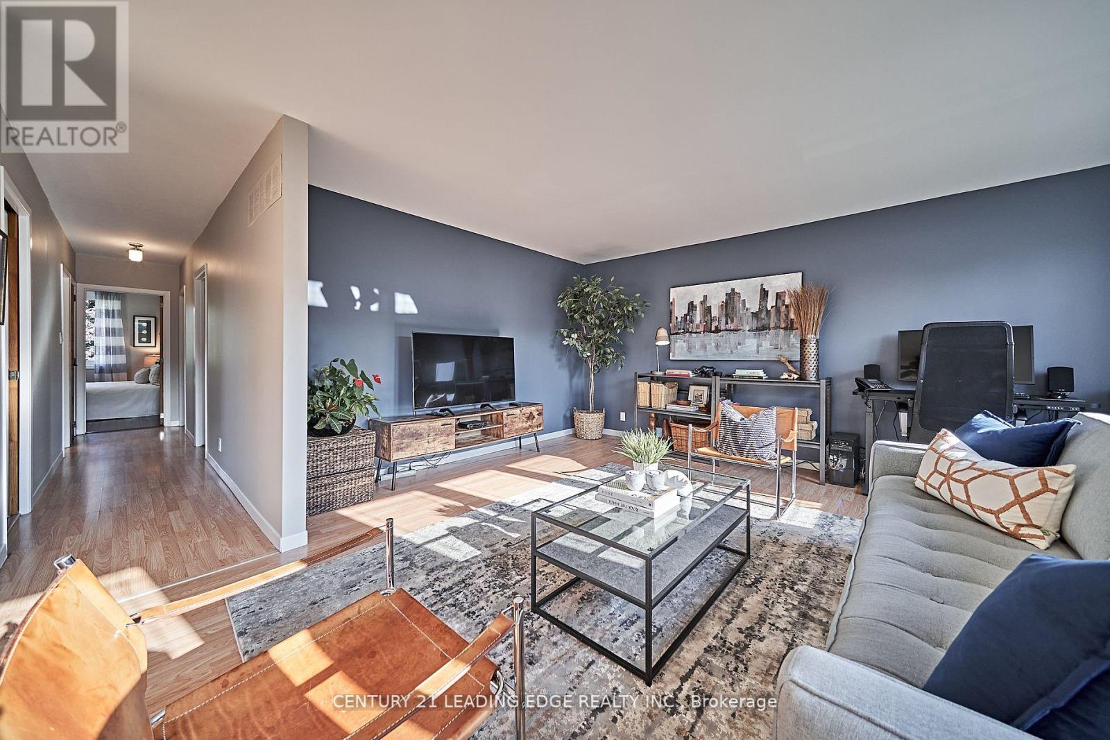 17 SCARBOROUGH HEIGHTS BLVD