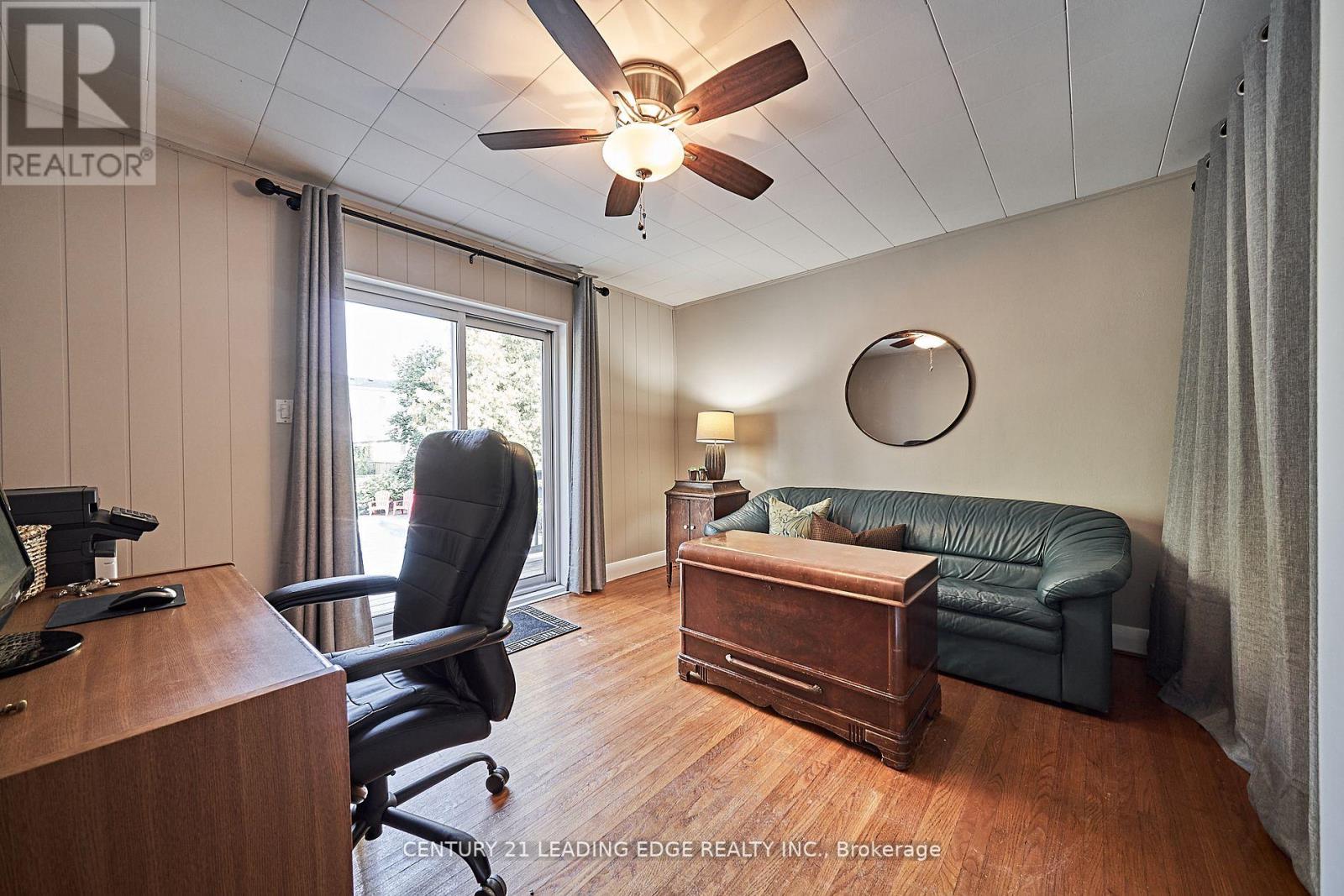 17 SCARBOROUGH HEIGHTS BLVD