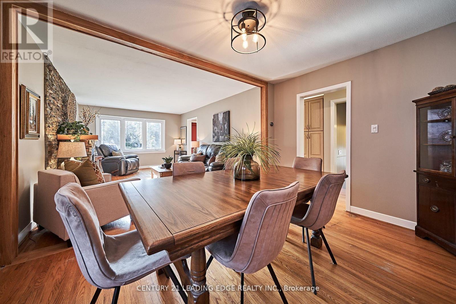 17 SCARBOROUGH HEIGHTS BLVD