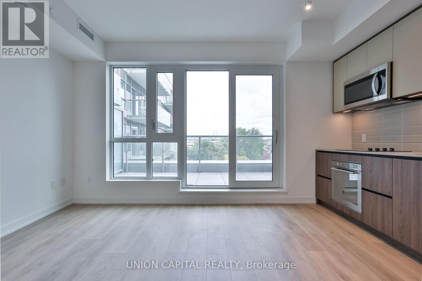 #616 -150 LOGAN AVE, #616
