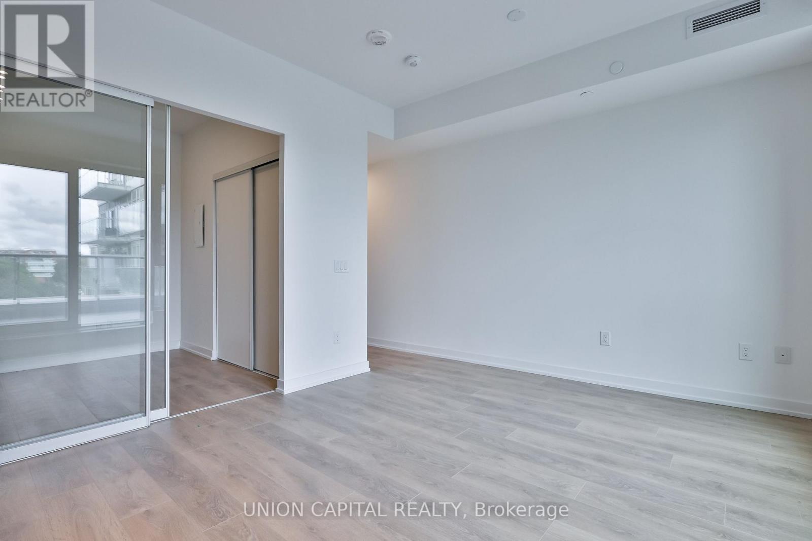 #616 -150 LOGAN AVE, #616