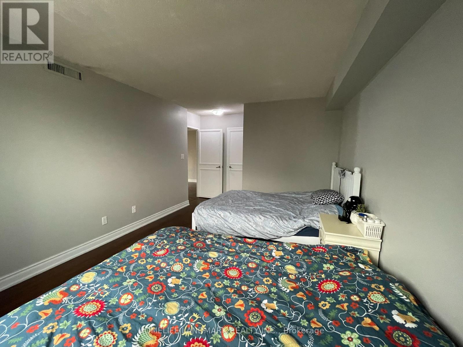 #1735 -25 BAMBURGH CIRC, #1735