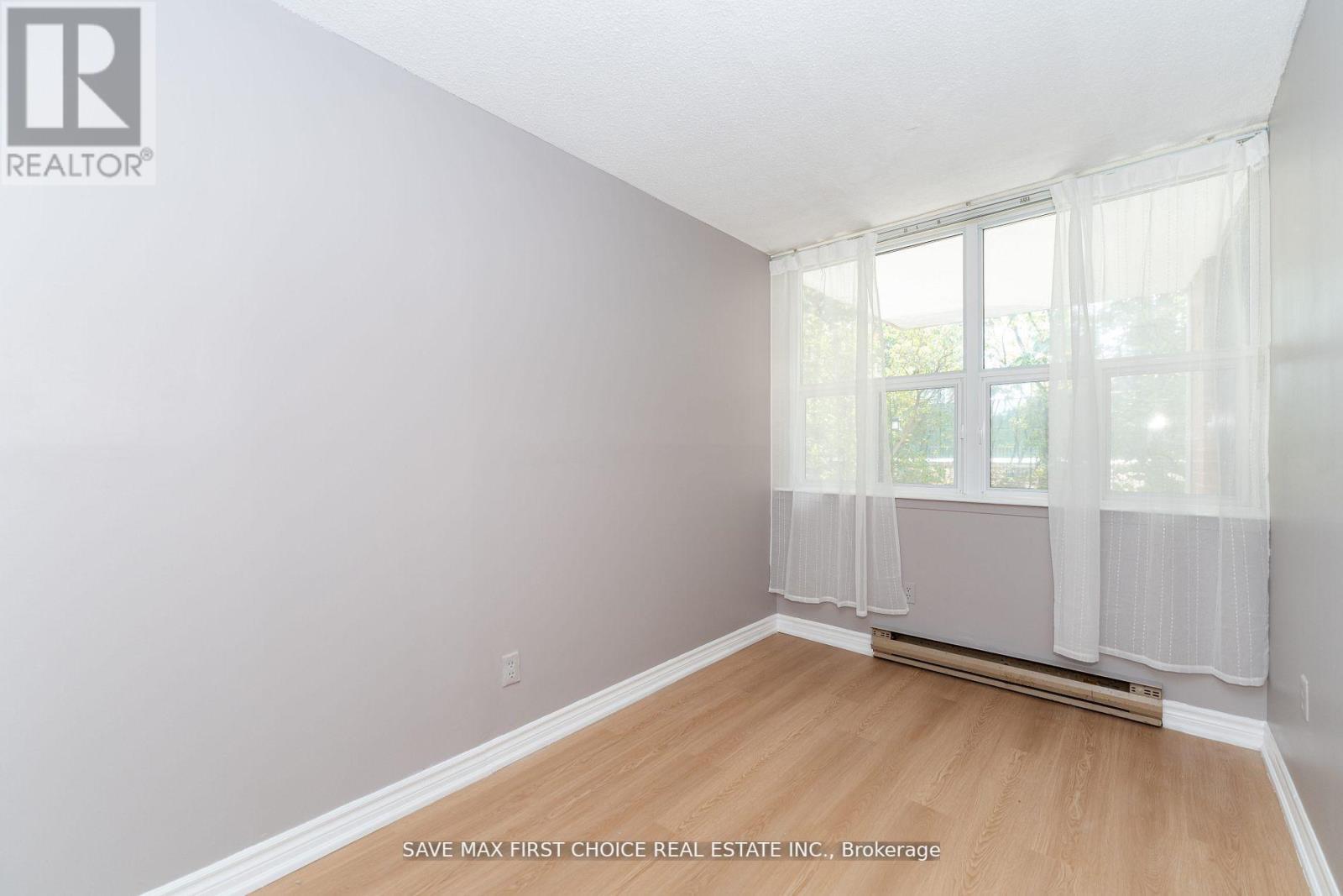 #106 -2500 BRIDLETOWNE CIRC, #106