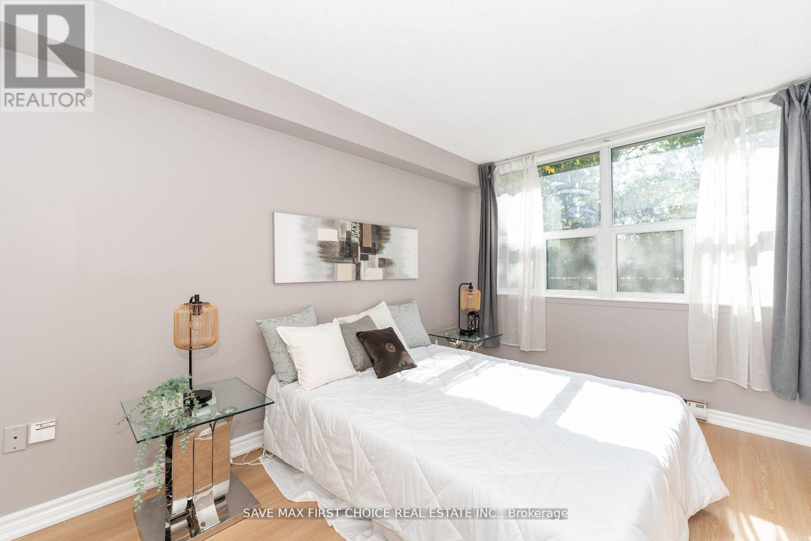 #106 -2500 BRIDLETOWNE CIRC, #106