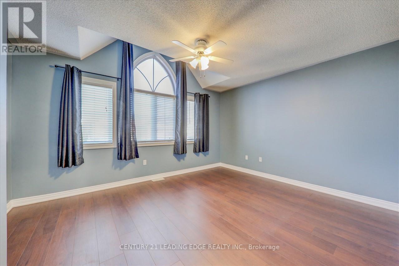 #MAIN -8 WOODCOCK AVE, #Main