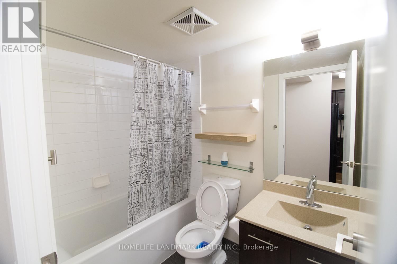 #1424 -135 VILLAGE GREEN SQ, #1424