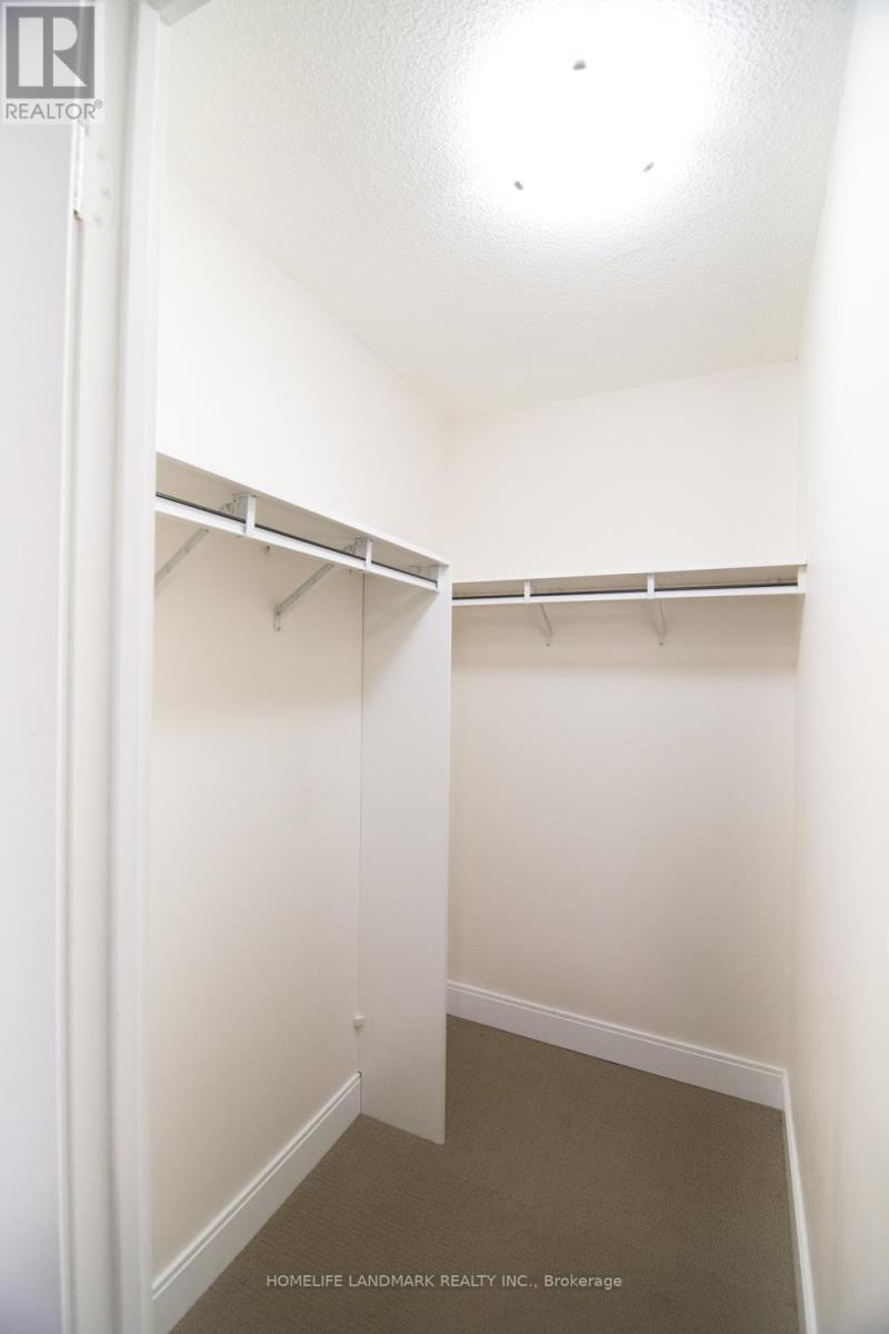 #1424 -135 VILLAGE GREEN SQ, #1424