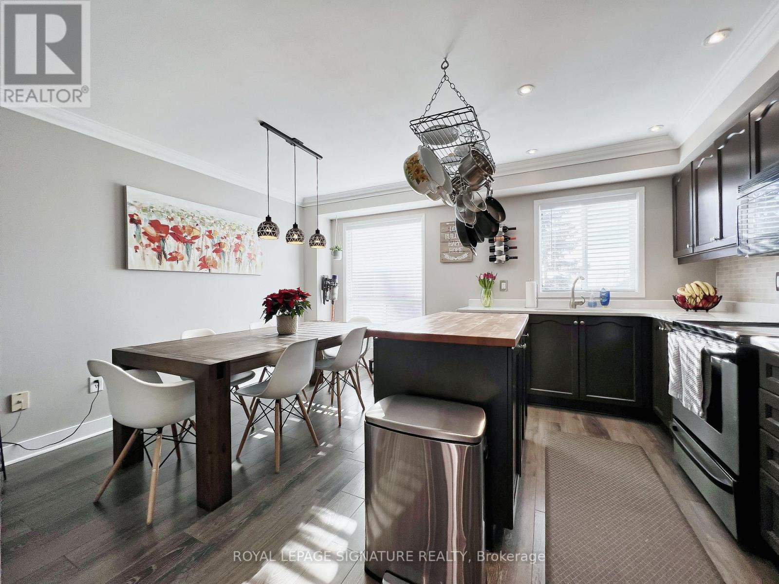 3 SPRAGGINS LANE