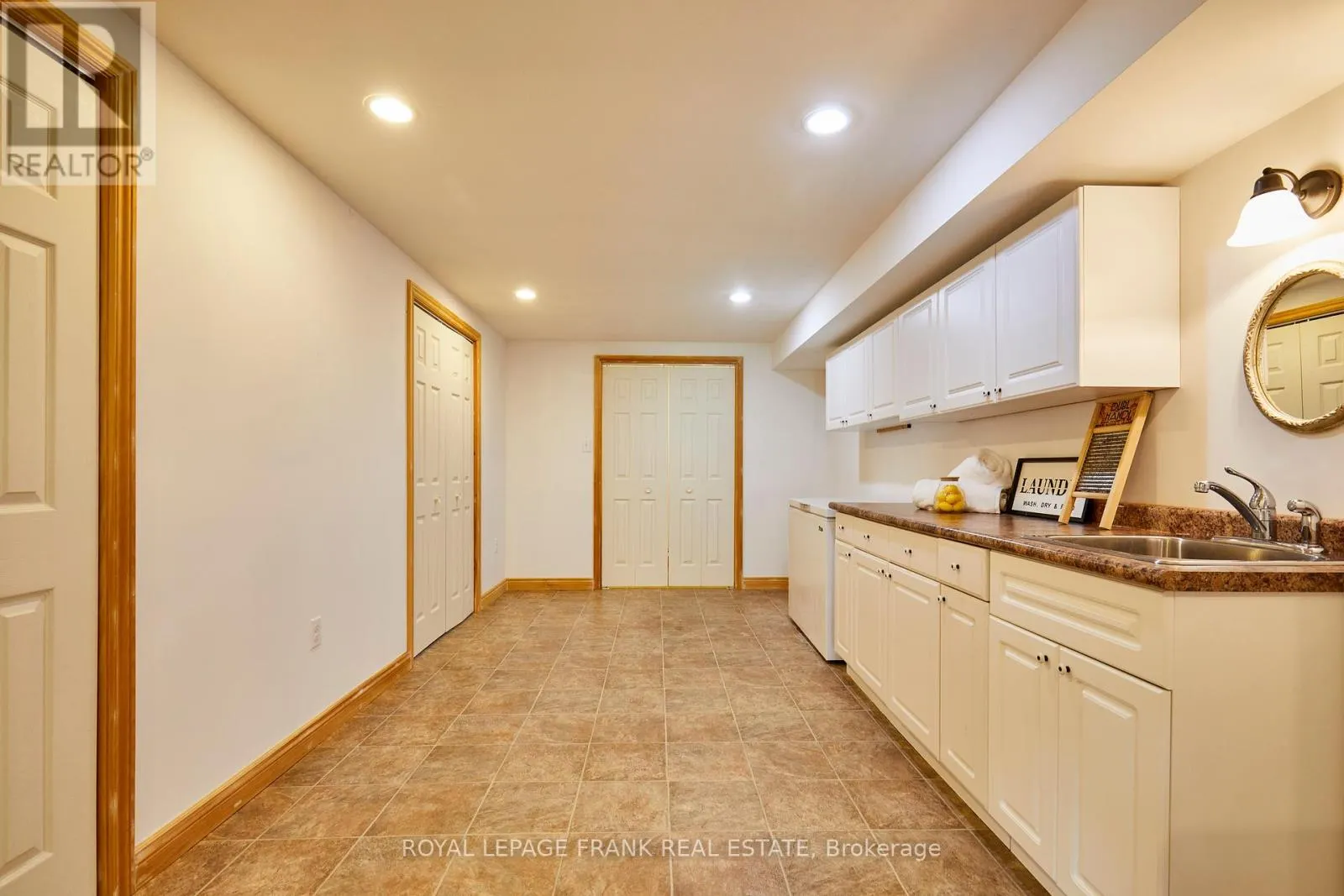 65 WATERBURY CRESCENT