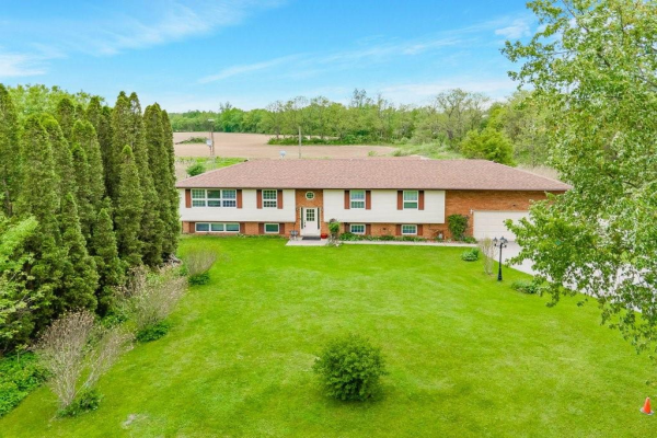 4662 Governors Road, Ancaster