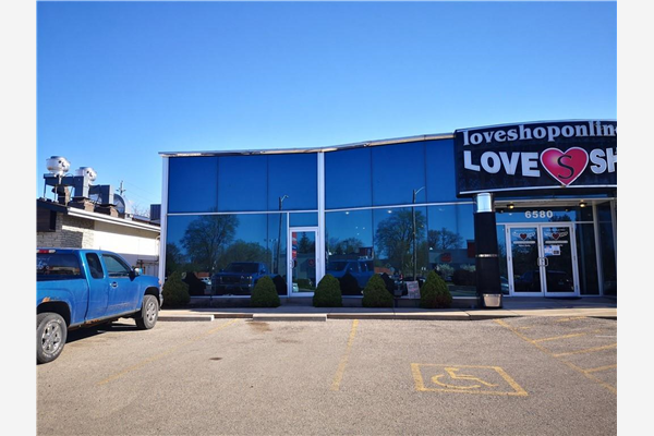 6580 LUNDYS Lane, Niagara Falls