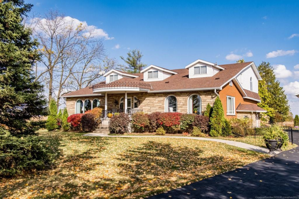 42 Brant Mill Road, Oakland
