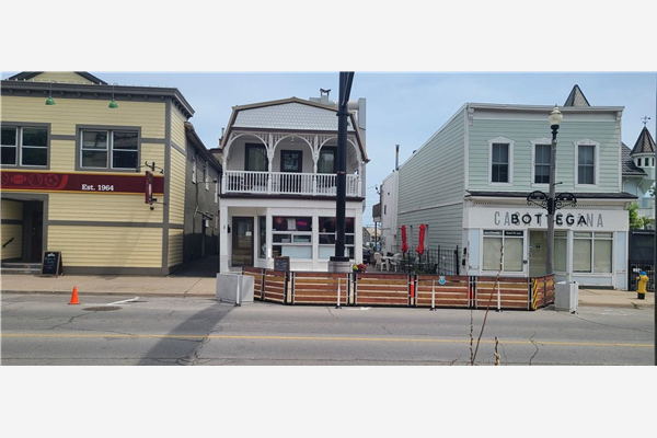 26 Main Street E, Grimsby
