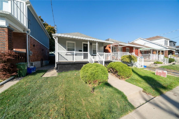 137 GAGE Avenue N, Hamilton