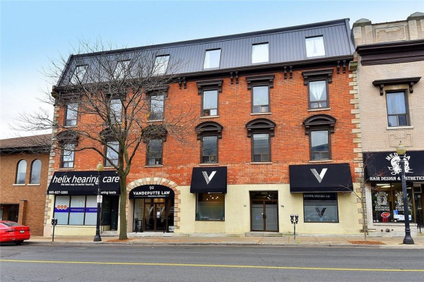 90 King Street W, Dundas