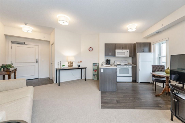 50 HATT Street|Unit #3307, Dundas