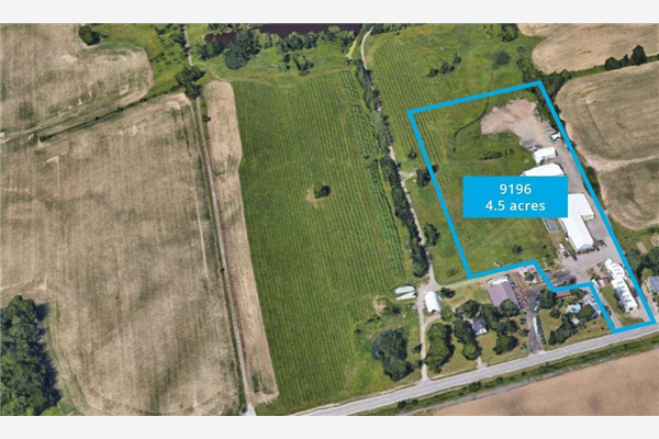 9196 Dickenson Road W, Hamilton
