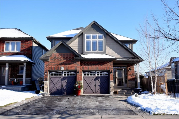 12 WINNERS Way, Binbrook