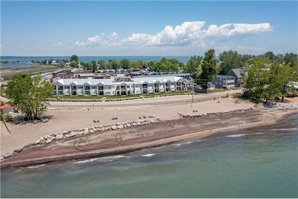 12 Erie Boulevard|Unit #209, Long Point