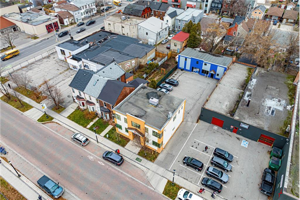 130 FERGUSON Avenue N, Hamilton
