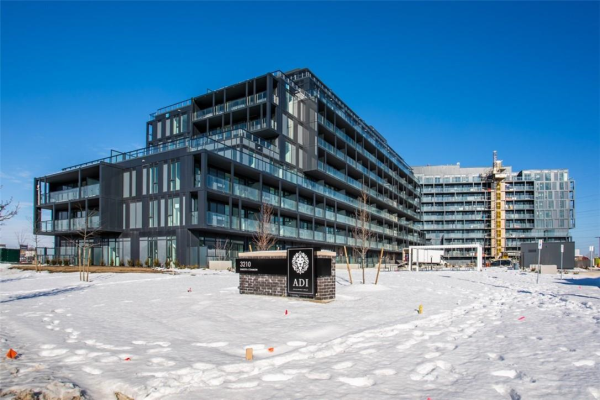 3210 DAKOTA Common|Unit #A401, Burlington