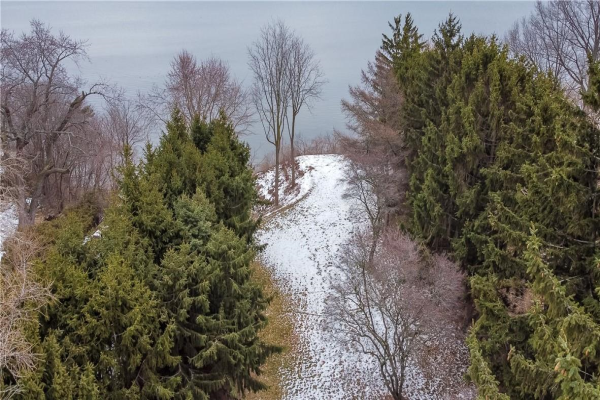 334 NORTH SHORE Boulevard W, Burlington