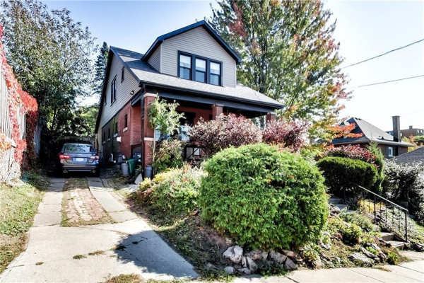 139 Pearl Street S, Hamilton