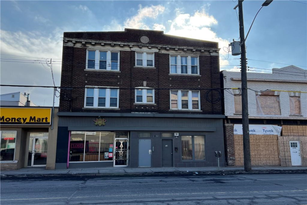 1052-1054 BARTON Street E, Hamilton