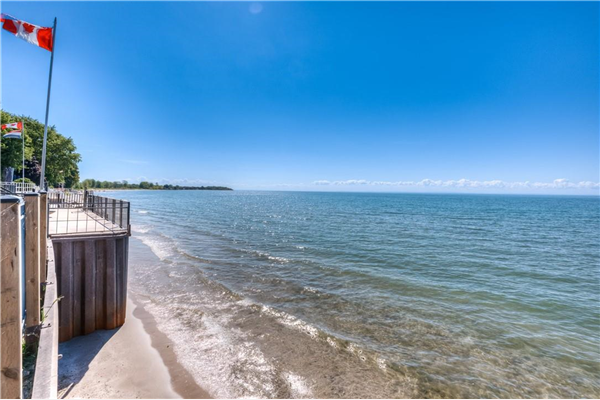 11853 Lakeshore Road, Wainfleet
