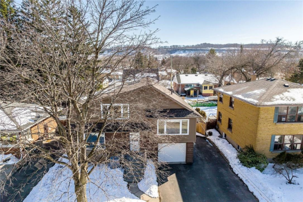 25 Sheridan Lane, Hamilton