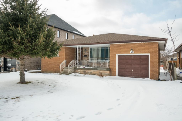 50 CHIPMAN Avenue, Hamilton