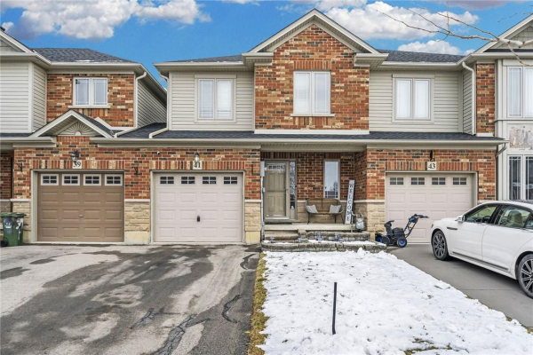 41 DONALD BELL Drive, Binbrook