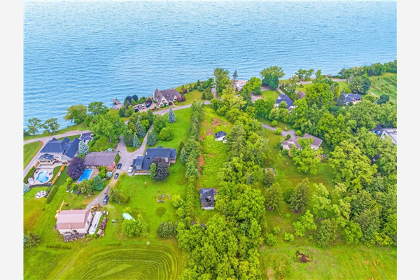 4640 SANDY COVE Drive, Beamsville
