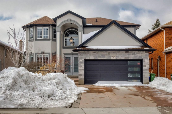 766 Upper Horning Road, Hamilton