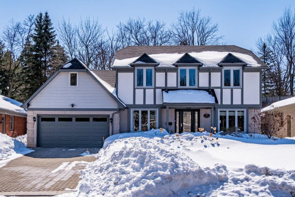 176 Longfield Crescent, Ancaster