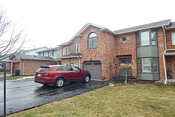2058 CHRISDON Road, Burlington