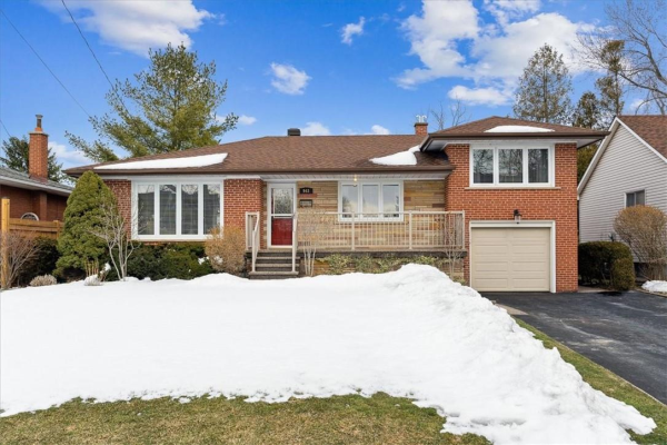 943 HAZEL Street, Burlington