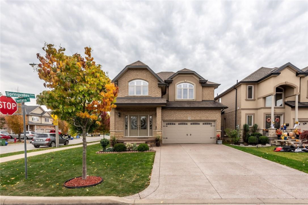 3 FONTANA Court, Hamilton